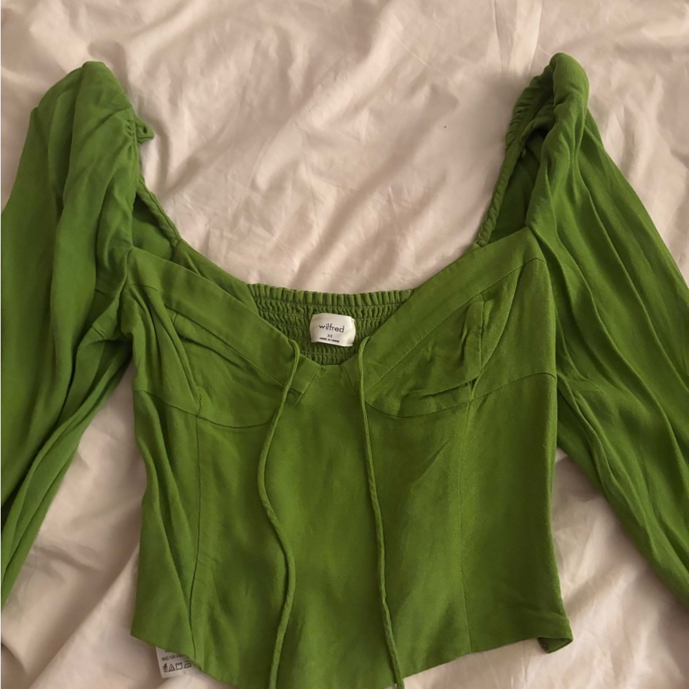 Aritzia Green Long Sleeve Women's Top